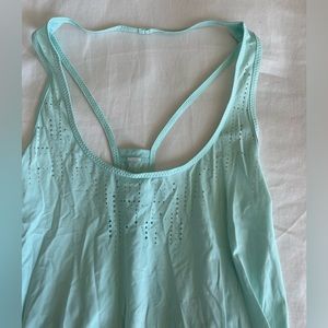 Lululemon tank top 🌊
